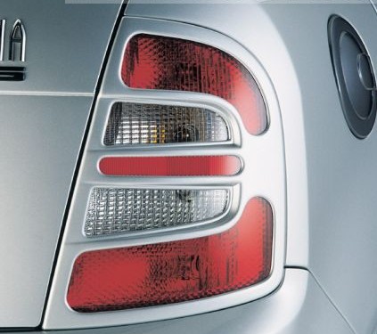 Φρύδια φανών Skoda Fabia I