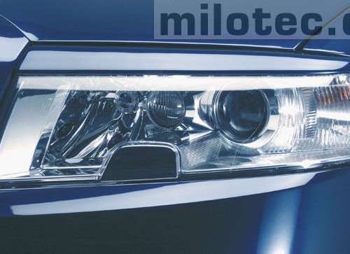 Φρύδια φανών Skoda Superb I